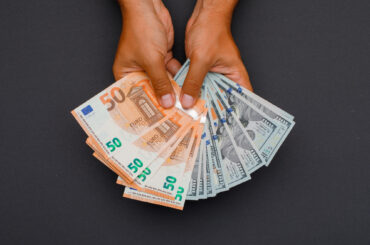major currencies