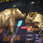 3D rendering of a golden low-poly bull and bear facing each other on a glossy surface with a blurred financial stock market data chart background, symbolizing forex correlation trading and gold price movements.